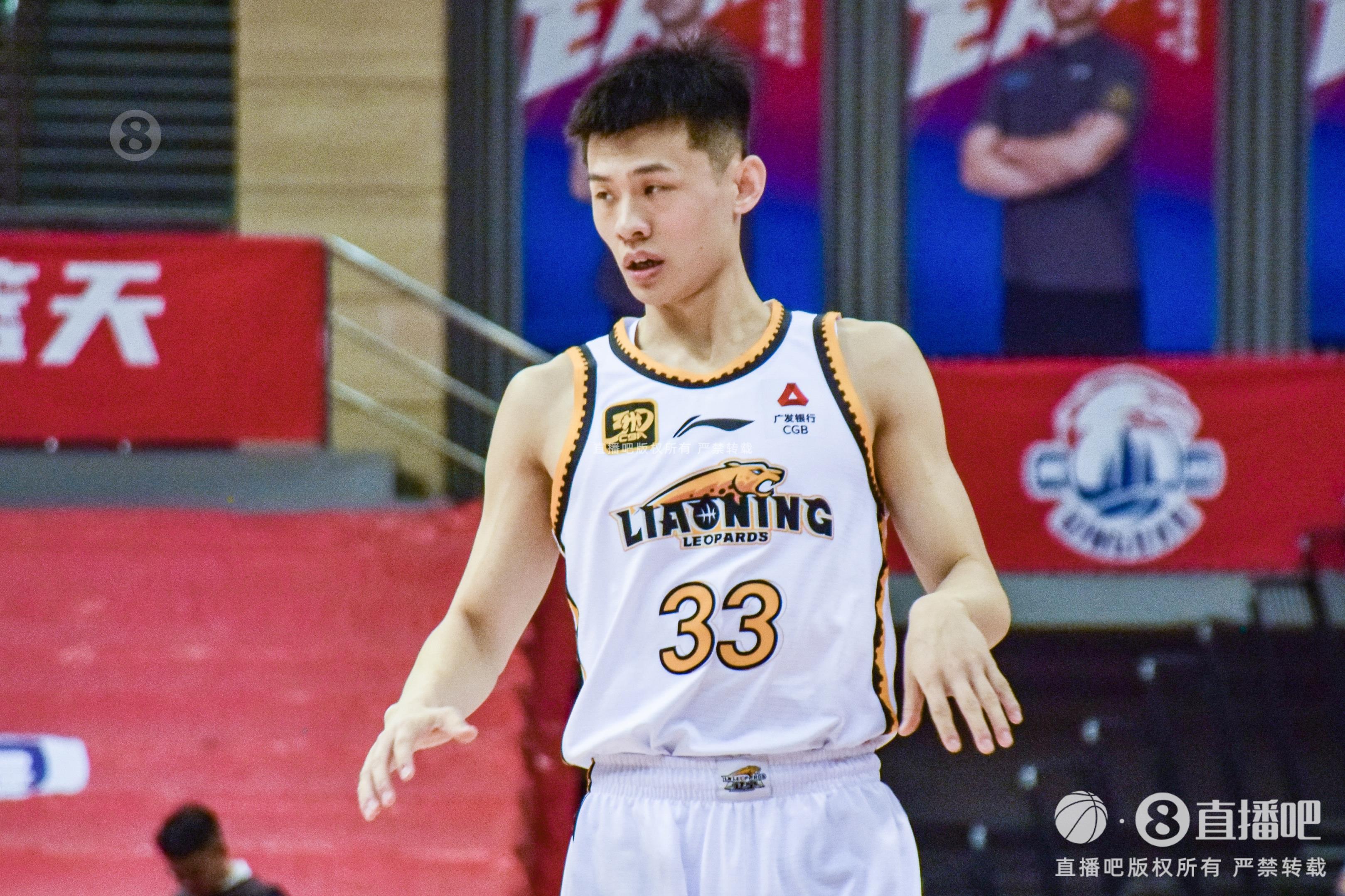 盡力了！王嵐嵚末節(jié)2記三分 全場18分鐘4中3拿到10分